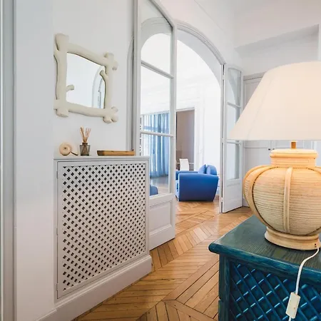 Sleeps 8 Pool Wifi Villa Biarritz